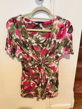 Velvet Floral Knot-Front V-Neck Top in Pink, Green, White